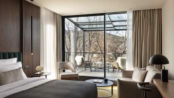 Junior Room, City View | 1 bedroom, premium bedding, Tempur-Pedic beds, minibar