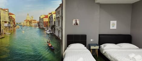 三人房 | 遮光窗帘、免费 WiFi、床单