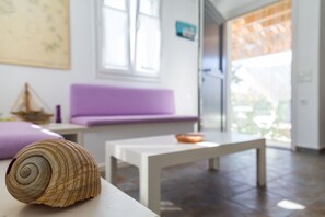 Interior - Villa in an oasis of peace close to the most beautiful beaches and all Milos services (Milos)