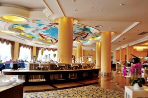 Unclassified image, 3 of 62, button - City Phoenix Hotel, Europe, Country Garden, Chuzhou (Chuzhou)