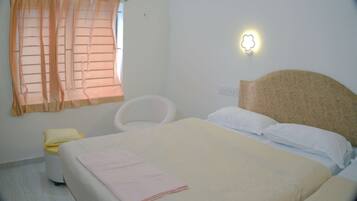 Free WiFi, bed sheets