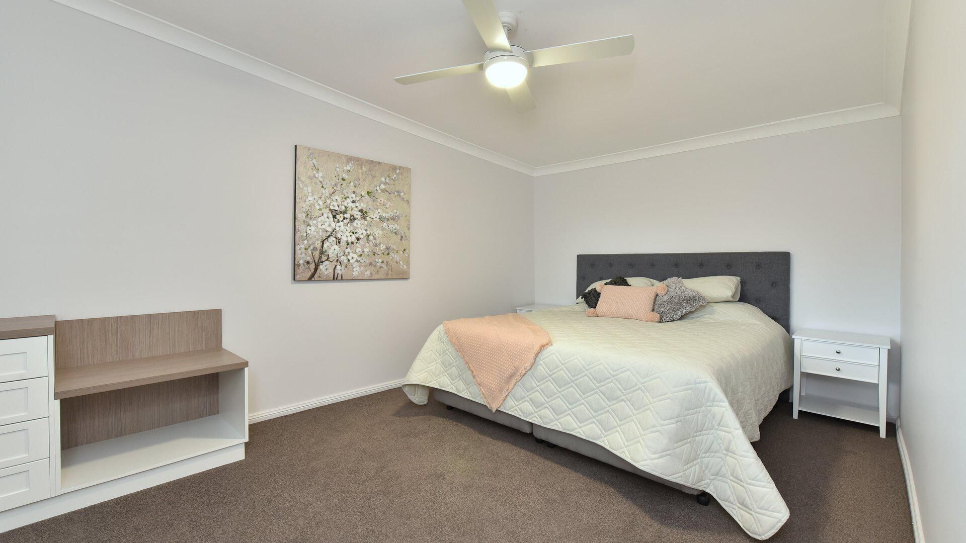 3 soverom og strykejern/-brett