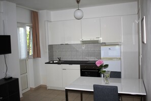 Refrigerador, utensilios de cocina