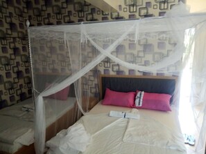 Wifi gratis y ropa de cama 