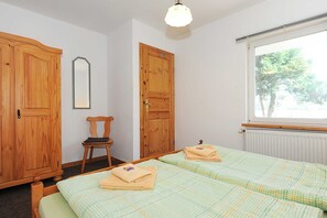 1 habitación, cuna de viaje y wifi 