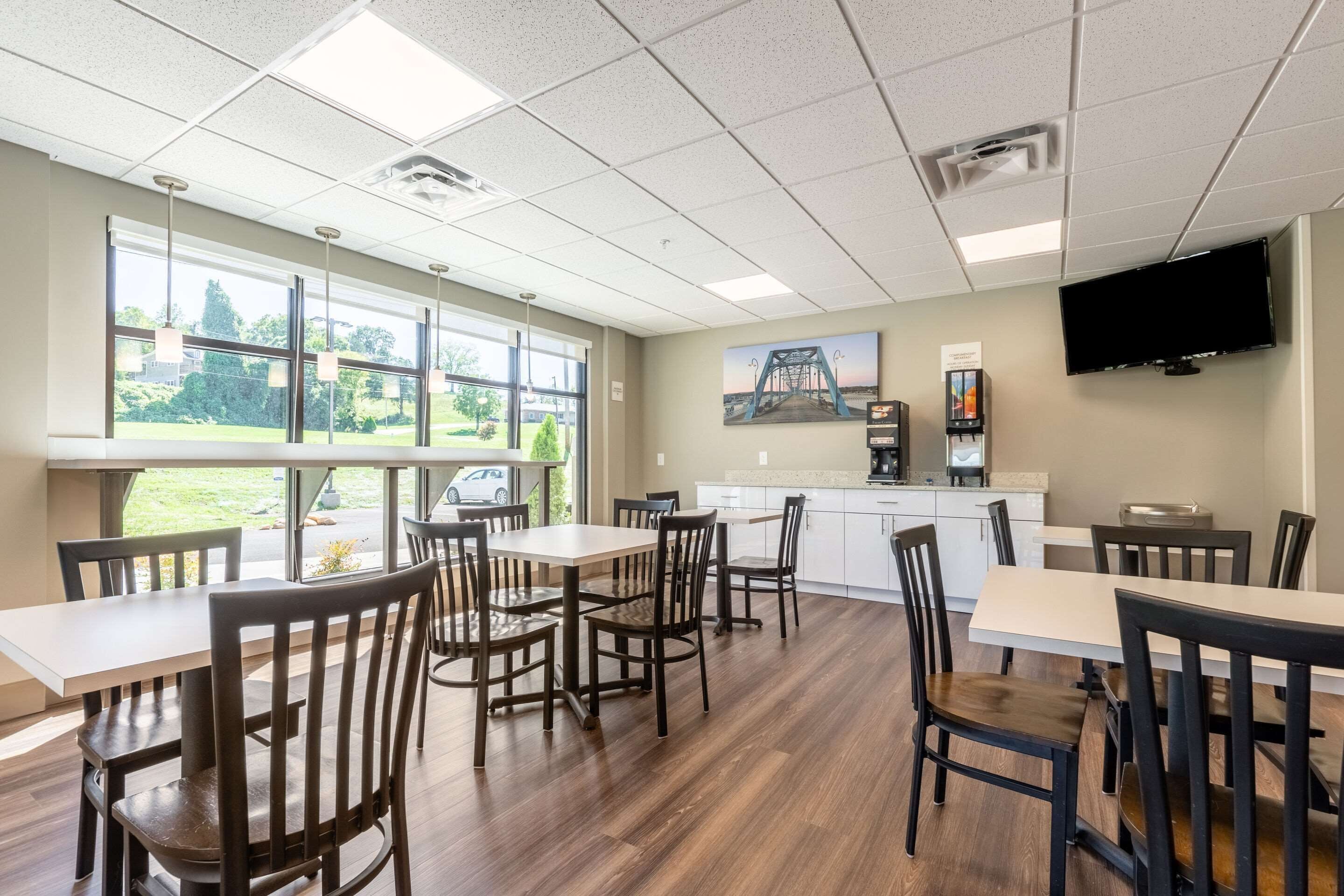 Free continental breakfast