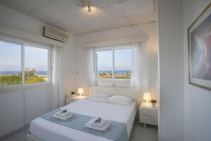 3 bedrooms, WiFi, bed sheets - Villa for Rent in Protaras 1129 (Paralimni)