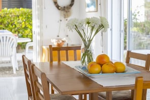 Villa (1 Bedroom) | Private kitchen | Oven, stovetop - Villa for Rent in Protaras 1129 (Paralimni)