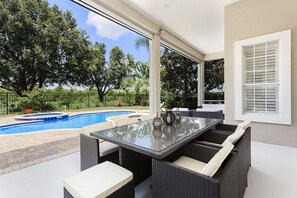 Villa (1 Bedroom) | Balcon