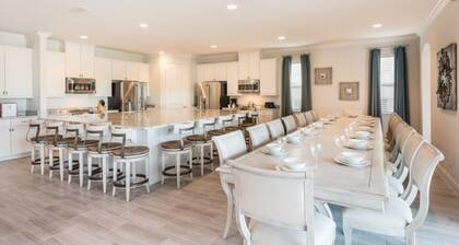 Beautiful Mansion With Private Pool, Close to Disney, Orlando Mansion 2889