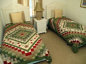 فيلا (1 Bedroom) | 4 عدّة غرف نوم وملاءات أسرّة