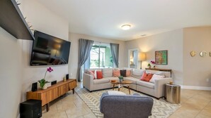 Villa (5 Bedrooms) | Oppholdsområde