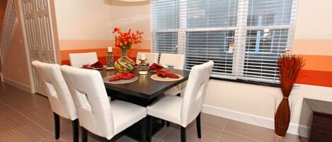 Villa (1 Bedroom) | 3 bedrooms, iron/ironing board, WiFi, bed sheets