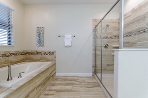 Villa (1 Bedroom) | Bathroom - VIlla in Champions Gate Resort 1748 (Davenport)