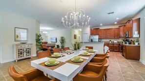 Villa (1 Bedroom) | 4 bedrooms, WiFi, bed sheets - VIlla in Champions Gate Resort 1699 (Davenport)