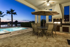Villa (1 Bedroom) | Balcony