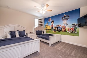 8 bedrooms, bed sheets