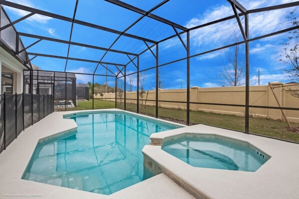 Villa (Multiple Bedrooms) | Property amenity