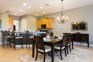 Vila (1 Bedroom) | Cozinha privada | Fogão, cooktop, lava-louças