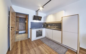 Apartment (Zwölferkogel) | Eigene Küche | Kühlschrank, Ofen, Herdplatte, Geschirrspüler