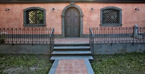 Entrée de l’hébergement