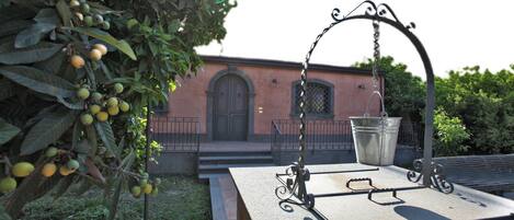 Hus - 1 soveværelse - ryger - terrasse | Udendørsområde