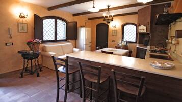 House, 1 Bedroom, Smoking, Terrace | Interior