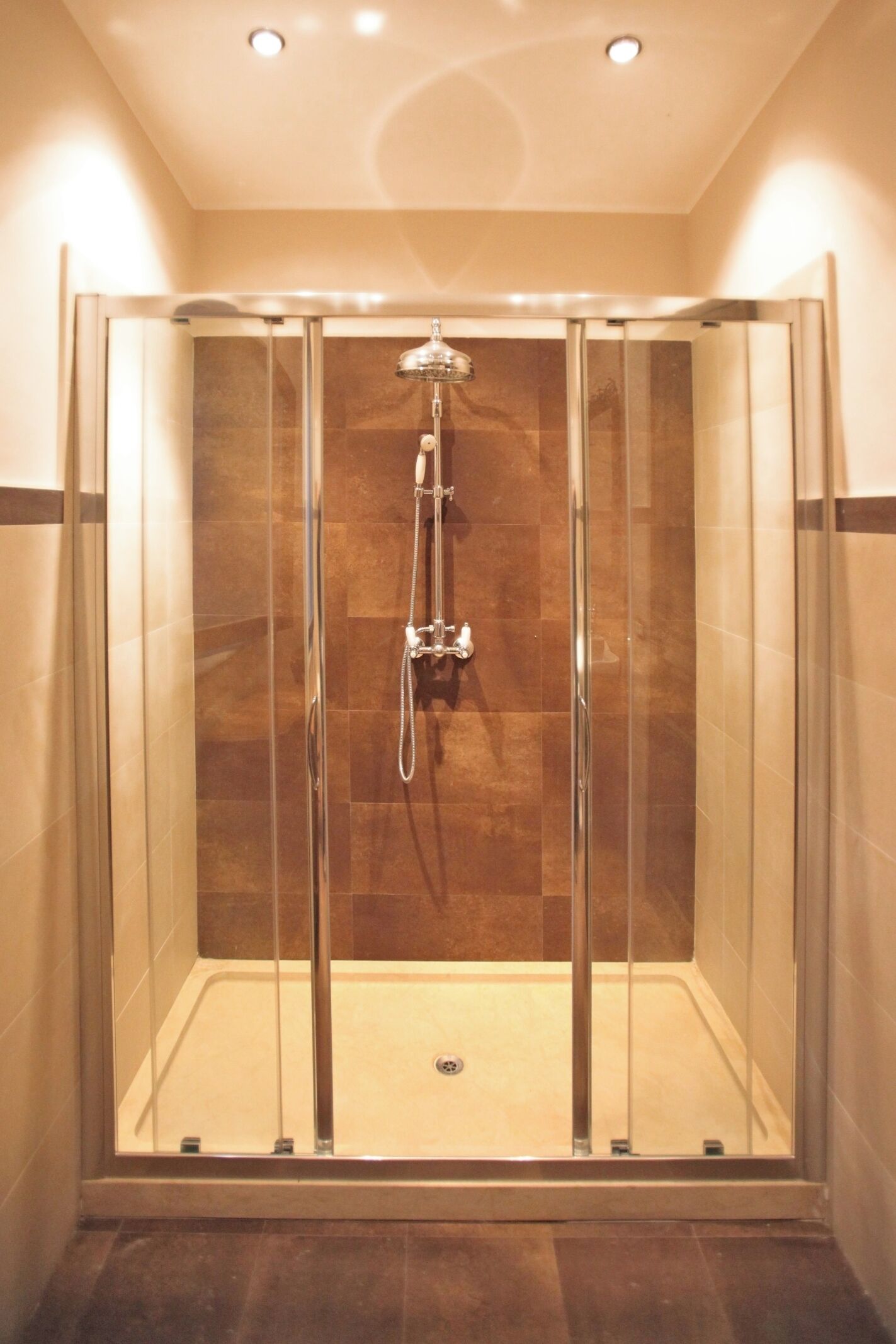 Casa, 1 dormitori, fumadors, terrassa | Instal·lacions del bany | Assecador de cabells 