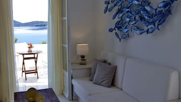 Studio, 1 Double Bed, Sea View (A4) | Living area | Smart TV