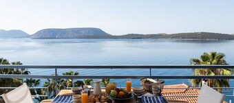 Grand Bleu Apartments & Villas