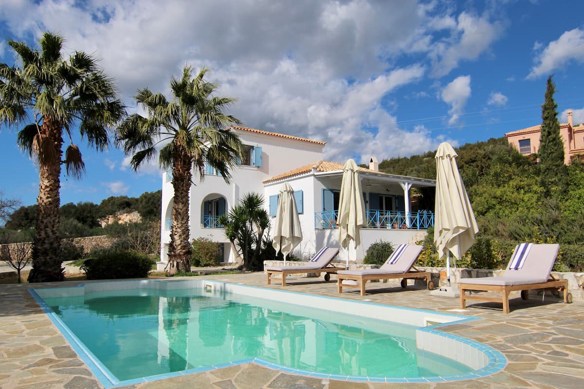 Comfort villa, 3 slaapkamers, privézwembad, uitzicht op zee | Terras