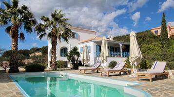 Comfort Villa, 3 Bedrooms, Private Pool, Sea View | Terrace/patio