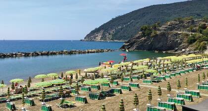 Villa With Pool in Recco Cinque Terr