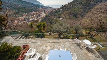 Villa, 4 camere da letto, fumatori, piscina privata | Vista dalla struttura