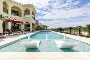 Outdoor pool - Beautiful Mansion With Private Pool, Close to Disney, Orlando Mansion 1574 (Kissimmee)