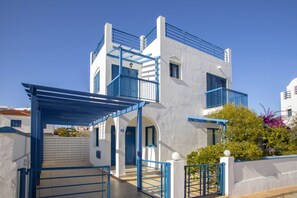 Exterior - Beautiful Villa With Private Pool, Pernera Villa 1004 (Paralimni)