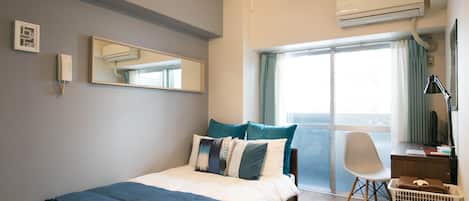Large Single Bed Room | Desk, iron/ironing board, free WiFi