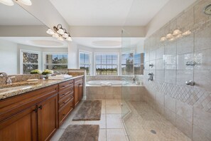 Villa (1 Bedroom) | Bathroom