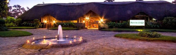 Front of property - evening/night - Ravine Lodge (Livingstone)