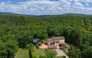 Villa, 6 habitaciones, para fumadores, alberca privada | Vista desde la propiedad