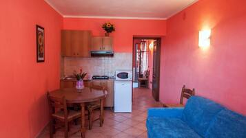 Apartment, 1 Bedroom, Smoking, Terrace | Interior