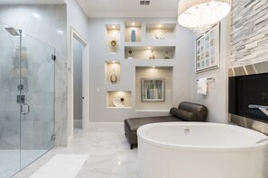 Villa (1 Bedroom) | Bathroom | Shampoo - Beautiful Mansion With Private Pool, Close to Disney, Orlando Mansion 1578 (Kissimmee)