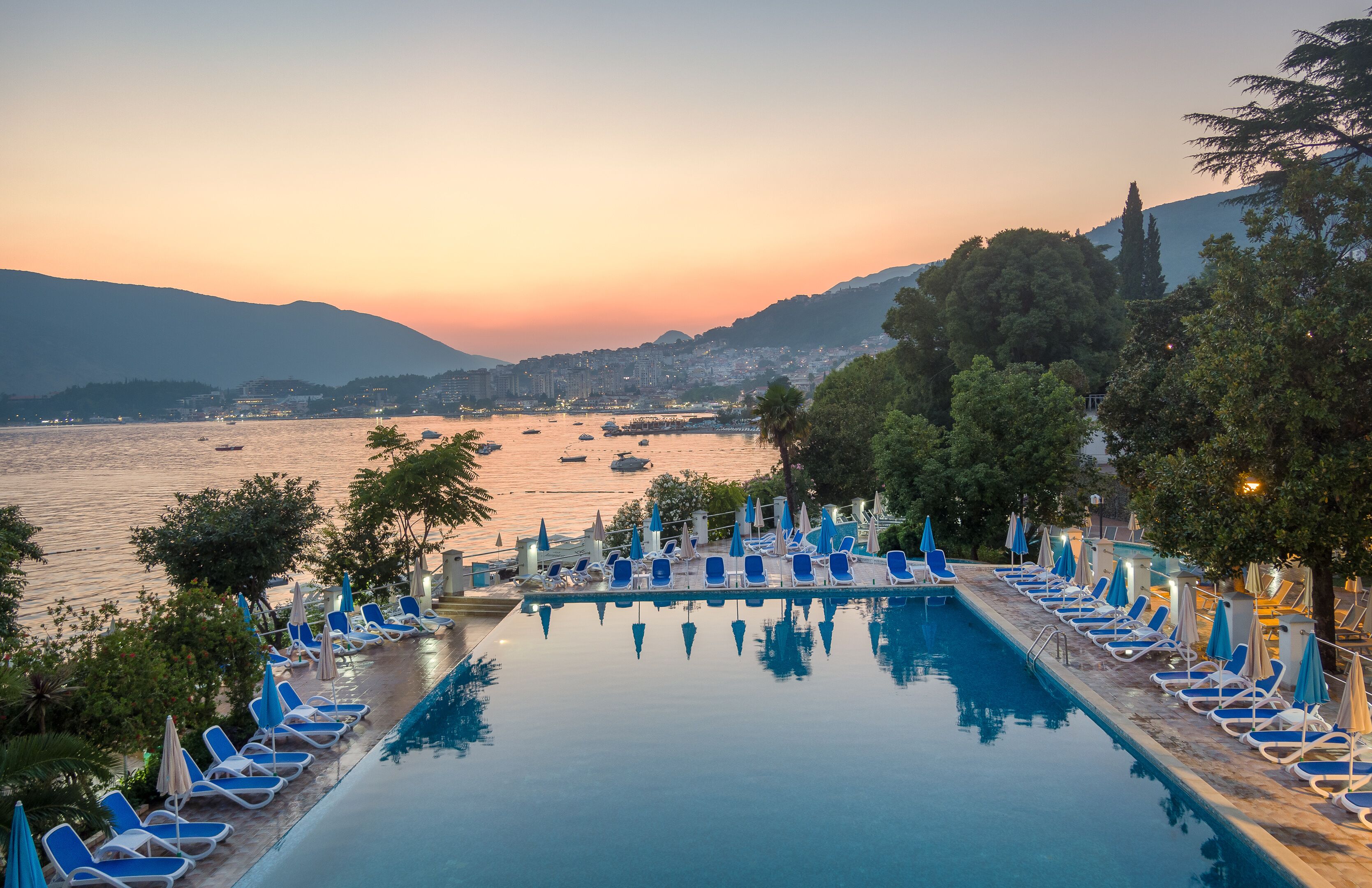 Piscina stagionale all'aperto