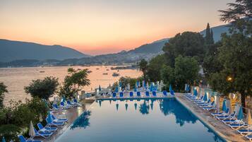 Piscina stagionale all'aperto