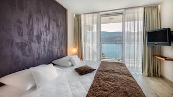 Apartment with Seaview | 1 bedroom, minibar, in-room safe, desk