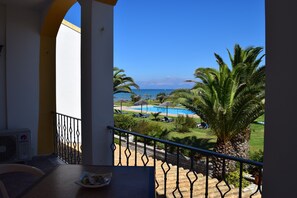 Comfort Villa, 4 Bedrooms, Partial Sea View | Free WiFi - S&C Kosmos Beach Resort (Corfu)