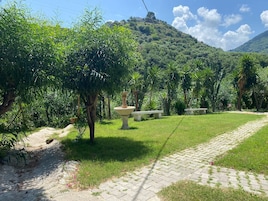 Room, 2 Bedrooms, Smoking, Garden View | Property grounds