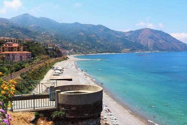 Room, 2 Bedrooms, Smoking, Garden View | Beach