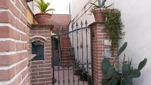 Apartment, 2 Schlafzimmer, Terrasse | Eingangsbereich
