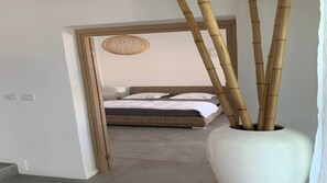 3 bedrooms, iron/ironing board, WiFi, bed sheets - villa panoramic view (saint paul)